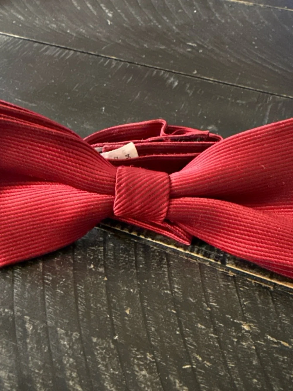 Classic Men's Burgundy Bow Tie